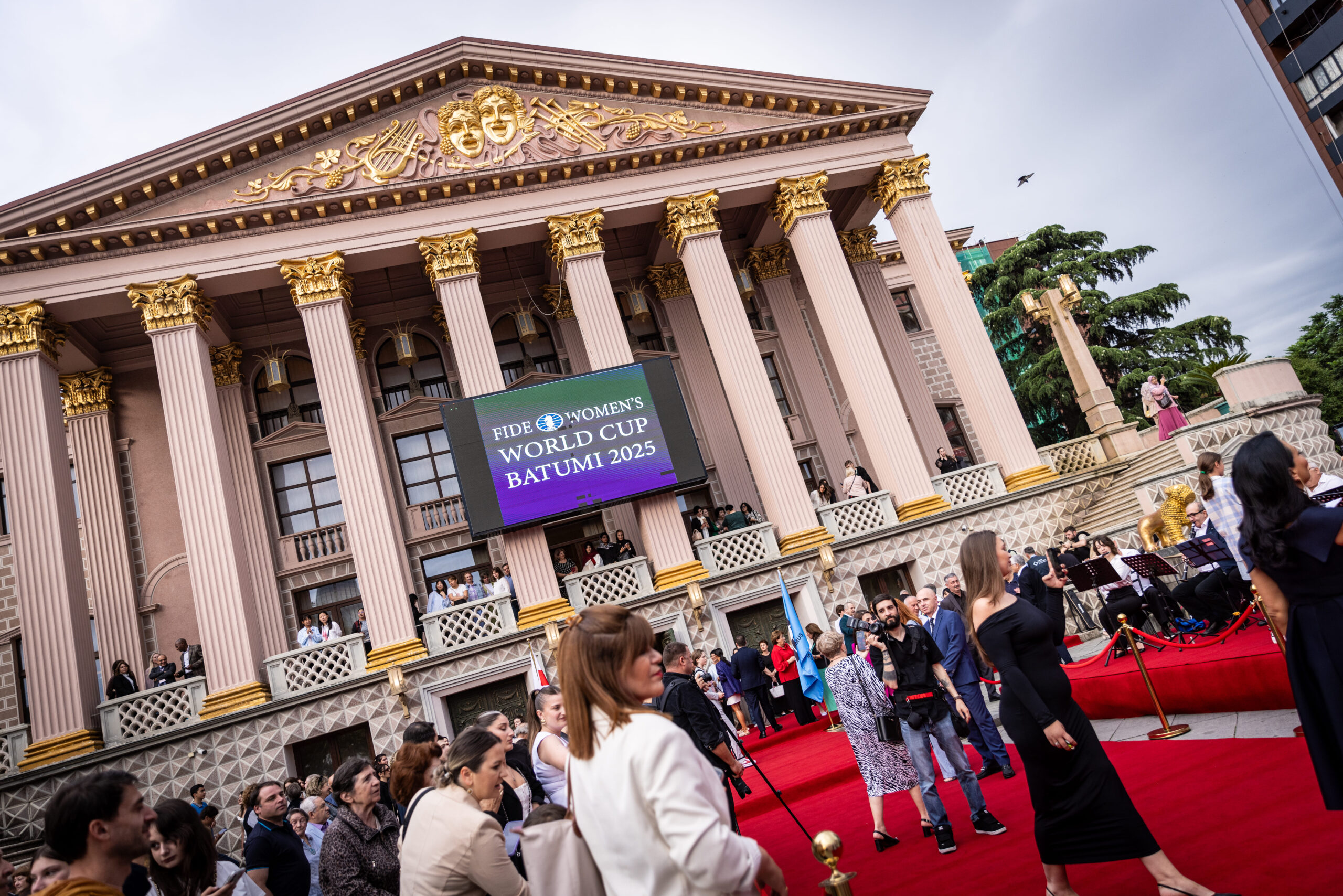 Inauguración de la Copa del Mundo Femenina de Ajedrez 2025 en Batumi, Georgia.