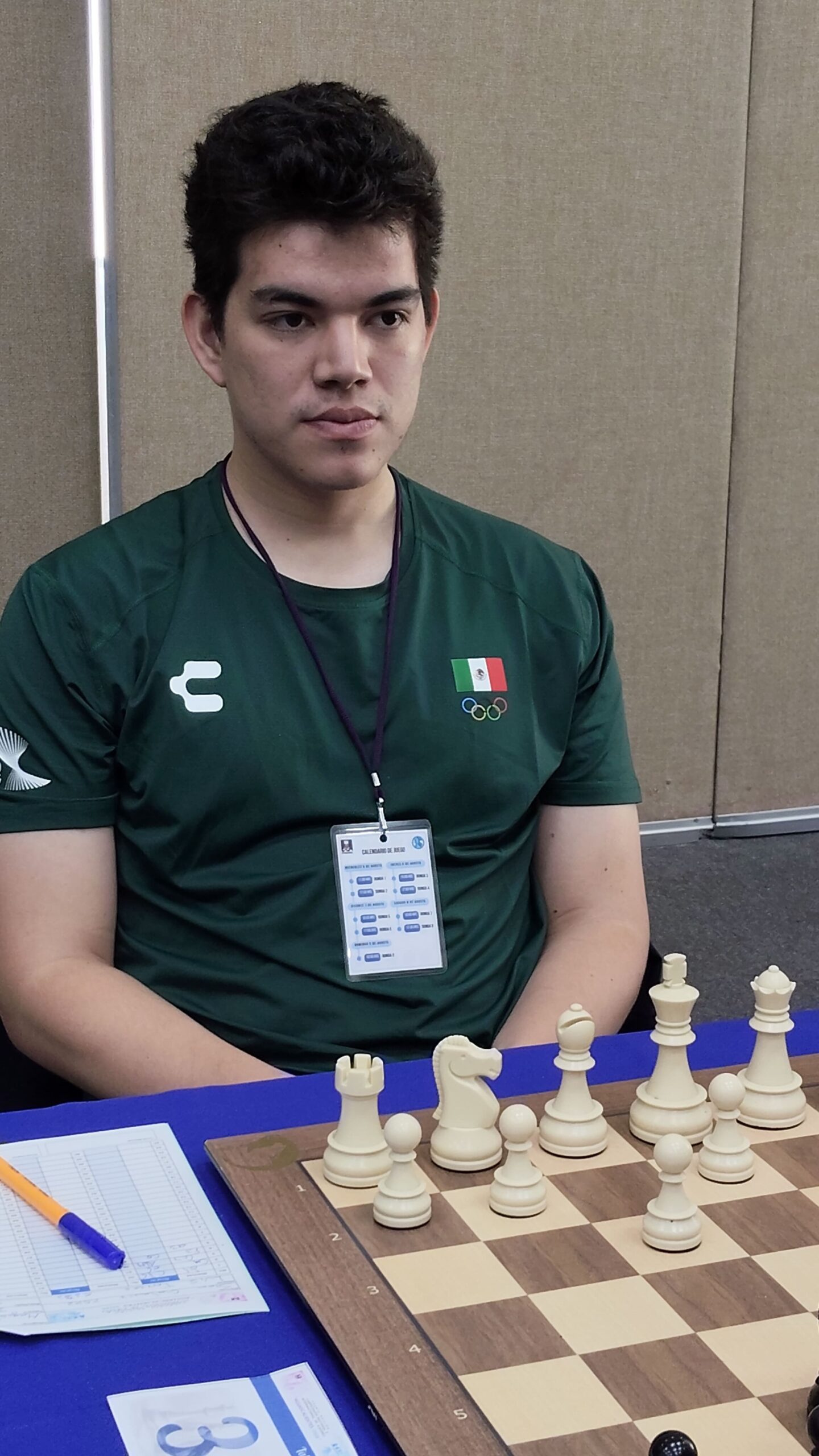 GM Sión Radamantys Galaviz Medina — líder del IV Campeonato Aguascalientes 2026 con uniforme de la Selección Mexicana