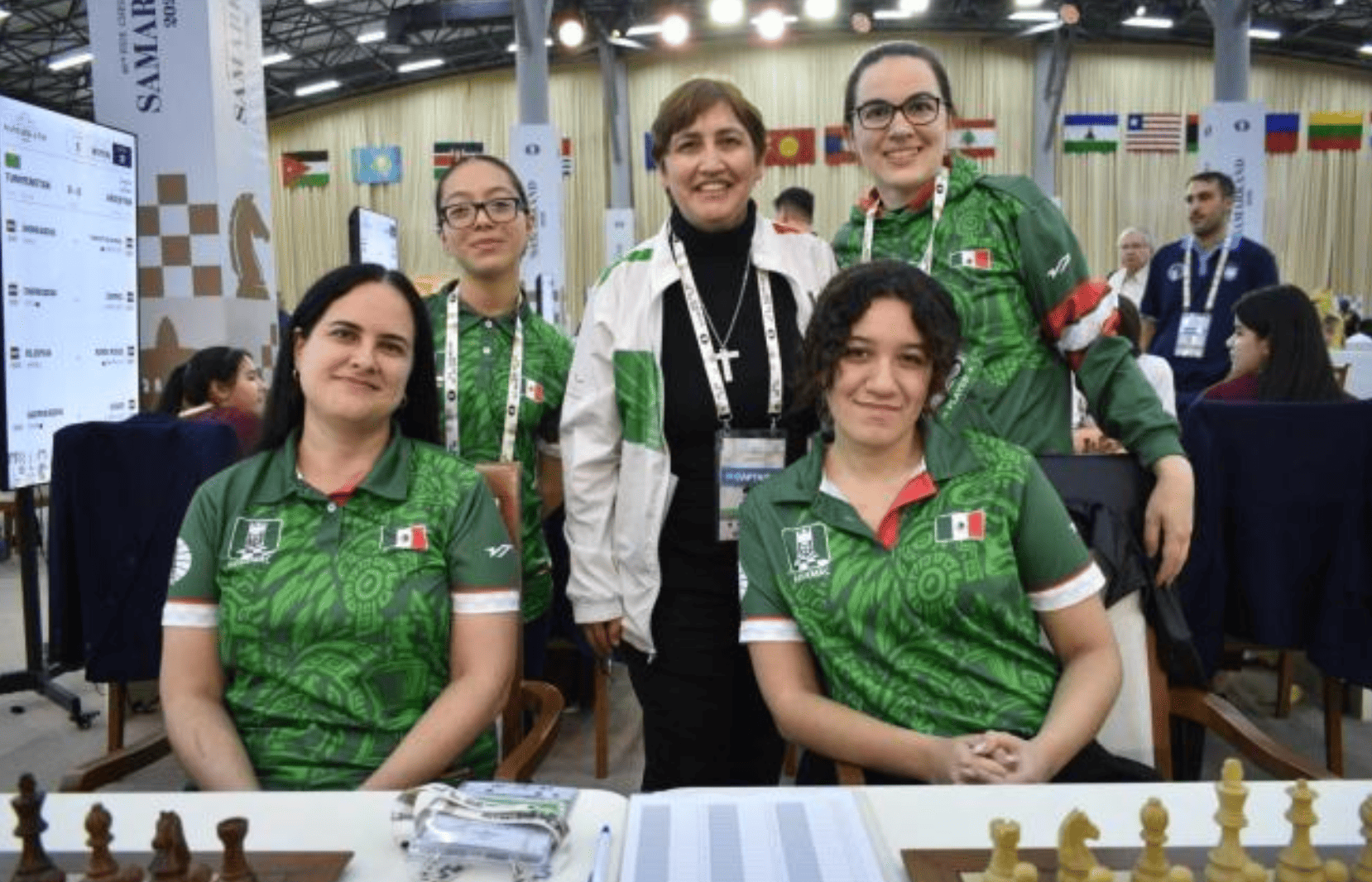 Selección mexicana Women junto a su capitana Claudia Amura en la 46ª Olimpiada Mundial de Ajedrez FIDE, Samarcanda 2026